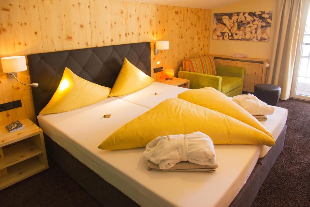 שטובן אם ארלברג Wohlfuehlhotel Hubertushof מראה חיצוני תמונה
