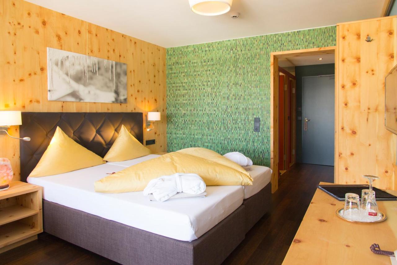 שטובן אם ארלברג Wohlfuehlhotel Hubertushof מראה חיצוני תמונה