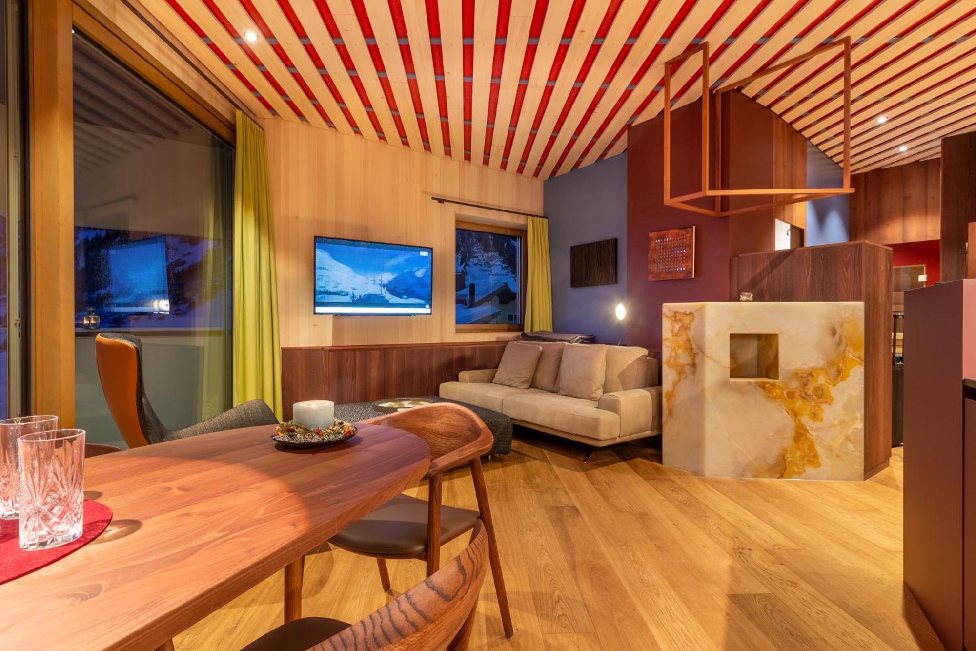 שטובן אם ארלברג Wohlfuehlhotel Hubertushof מראה חיצוני תמונה